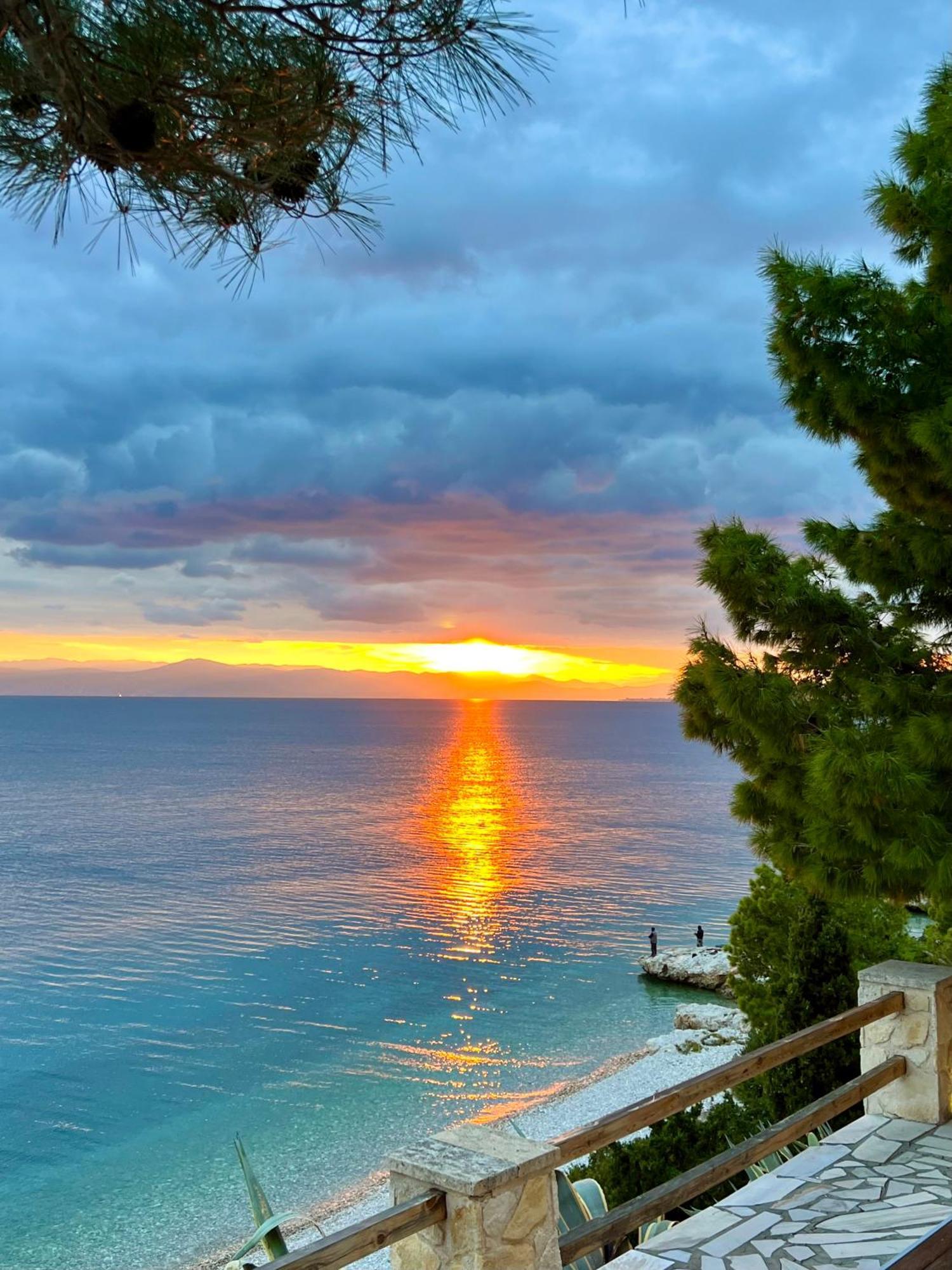 Hotel Cokkinis Mégara Dış mekan fotoğraf